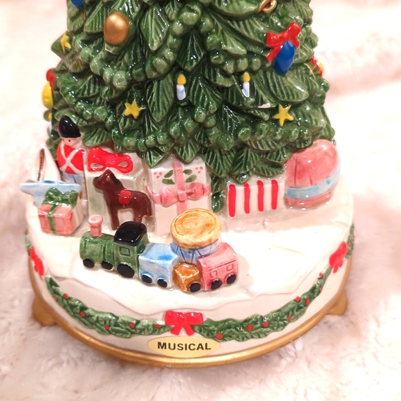 GIBSON GREETINGS | Vintage Otagiri Ceramic Christmas Tree Music Box - Picture 6 of 10